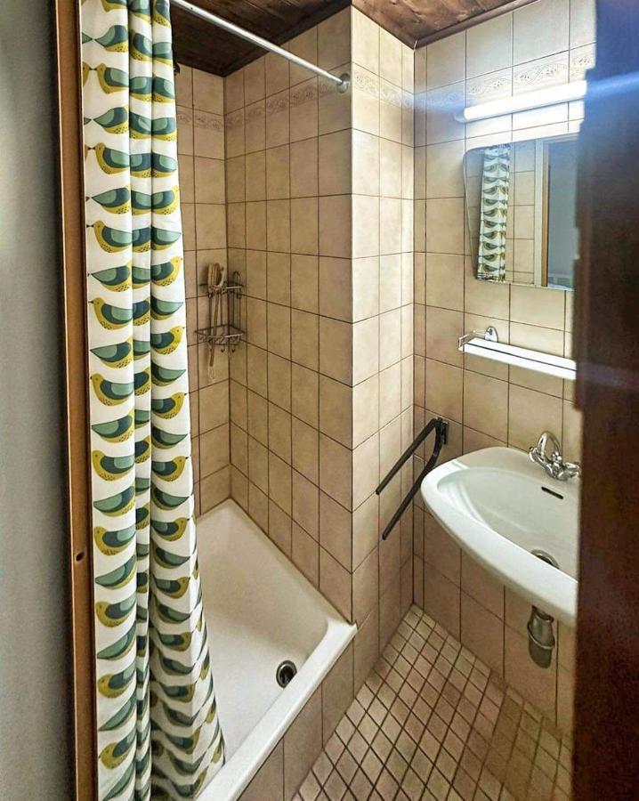 Adelin Einzelzimmer Albergue Viena Exterior foto